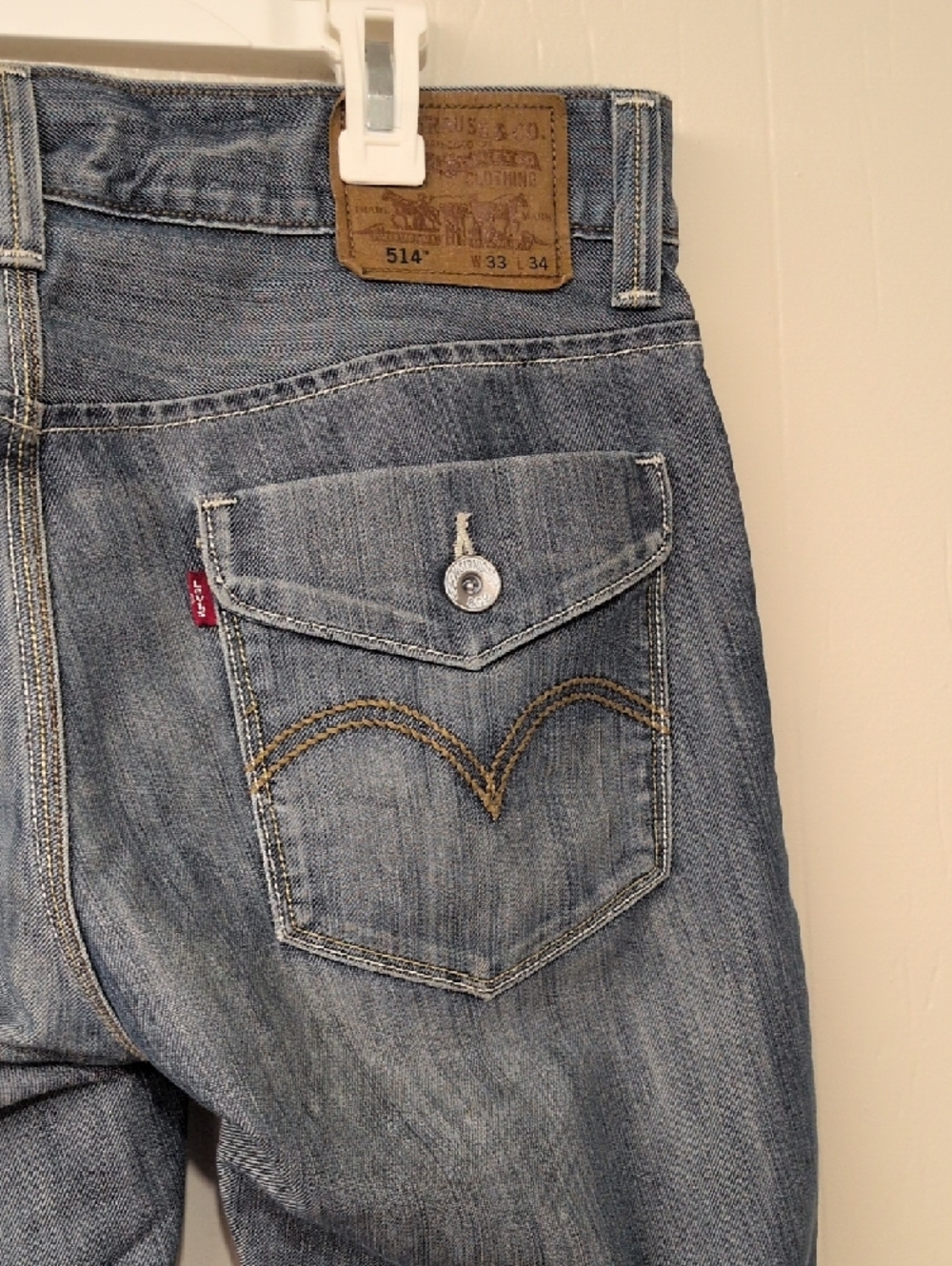 Levi's 514 Slim Straight Jeans in Faded Blue - Picture 9 of 15